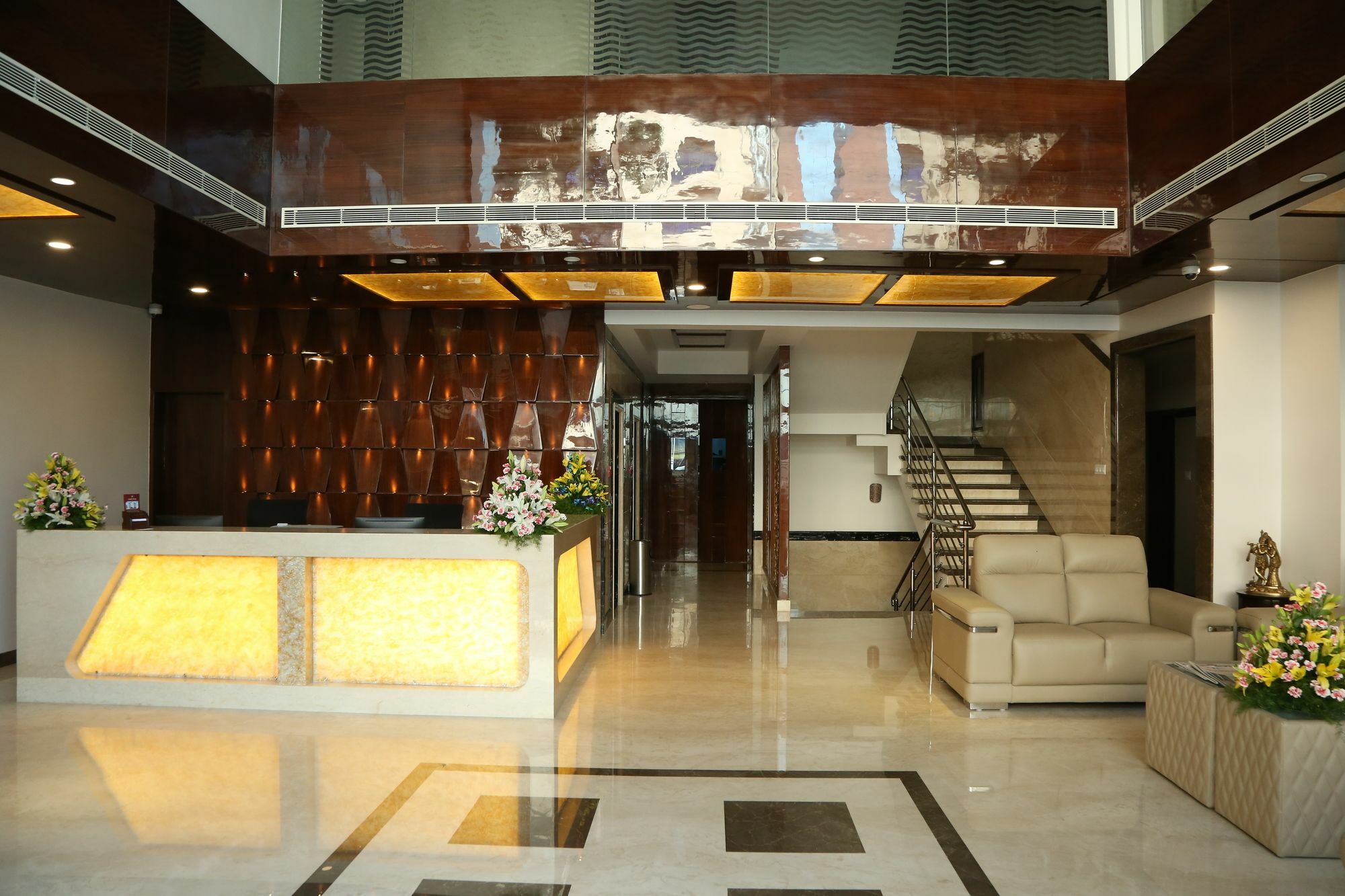I V Sanctum Hotel Бангалор Экстерьер фото
