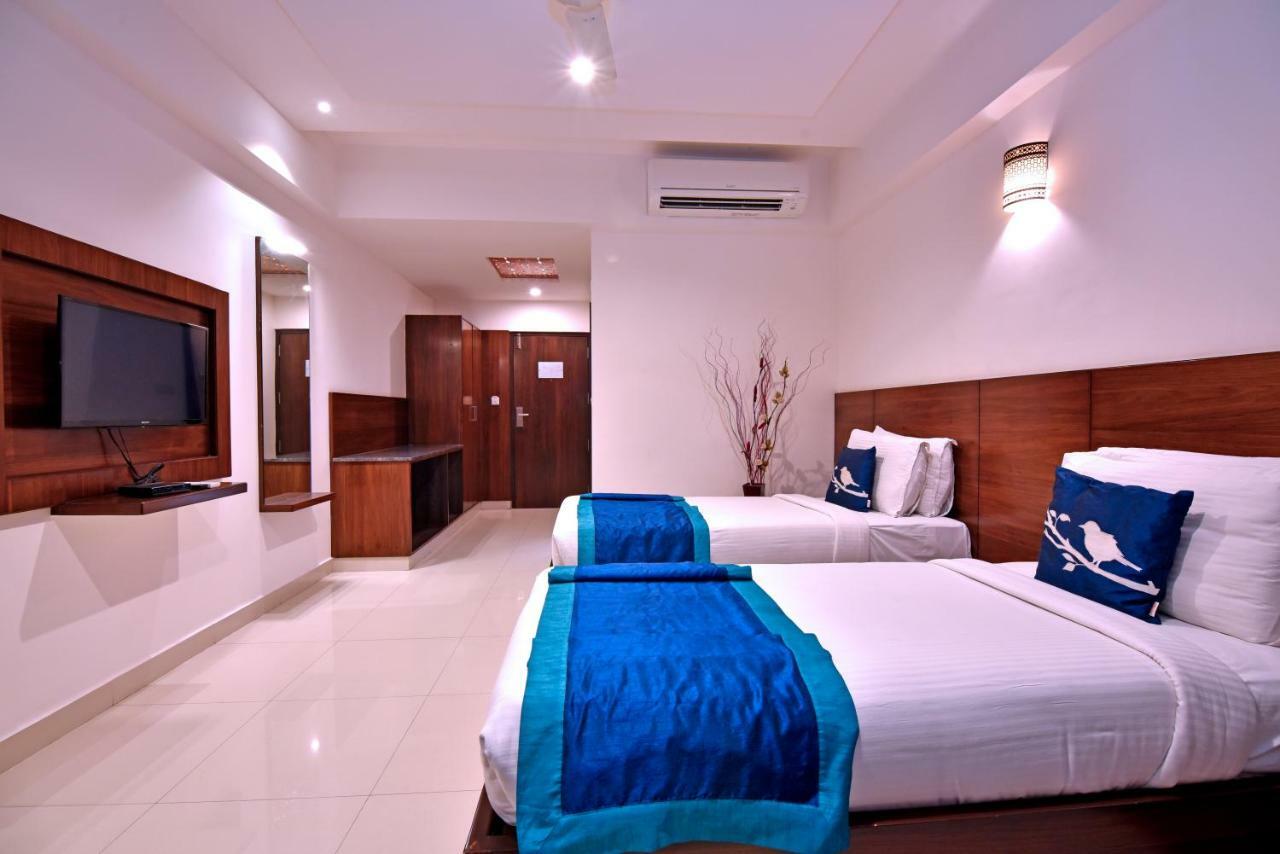 I V Sanctum Hotel Бангалор Экстерьер фото