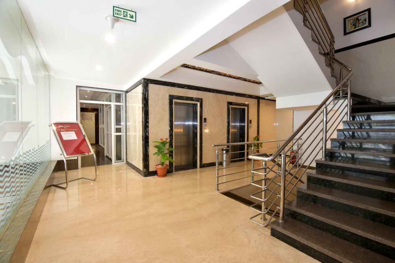 I V Sanctum Hotel Бангалор Экстерьер фото